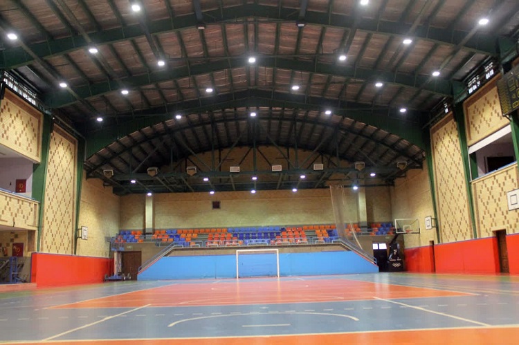  اتمام پروژه تعویض و بروزرسانی سیستم روشنایی مجموعه ورزشی شماره یک دانشگاه