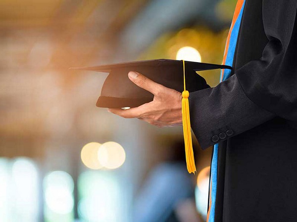 جلسه دفاع پایان نامه: علیرضا صیدی، گروه مهندسی نفت